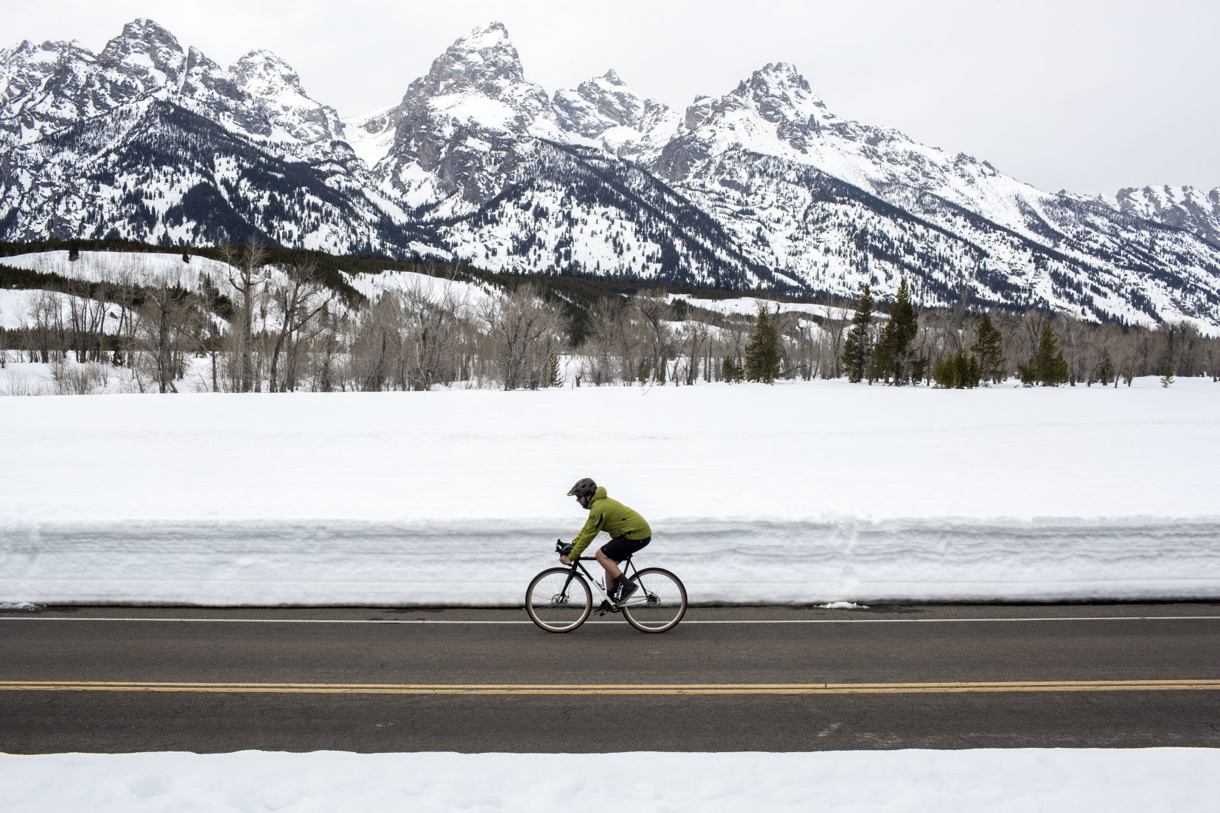 Teton Park Road open to non-motorized traffic